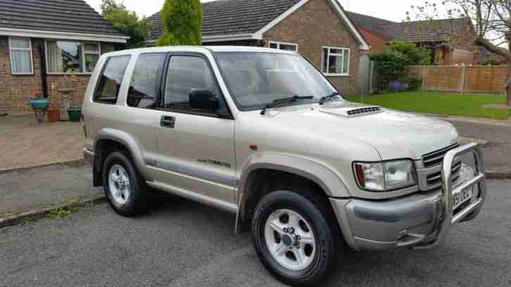 Isuzu Trooper SWB 2002 51