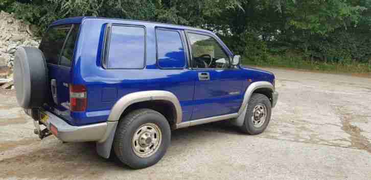 Isuzu Trooper commercial 3.1 SWB