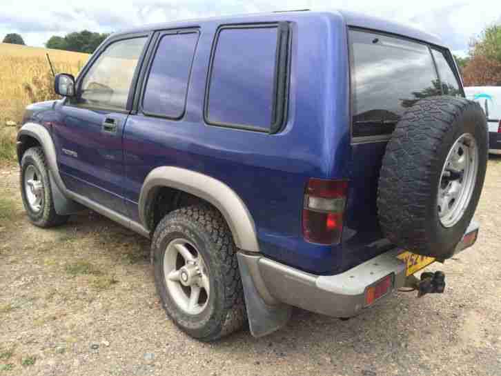 Isuzu Trooper swb