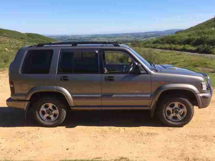 Isuzu Trooper