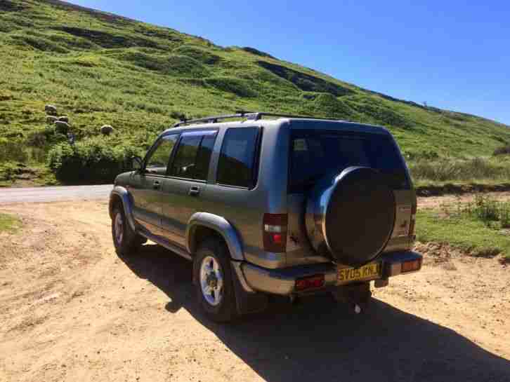 Isuzu Trooper