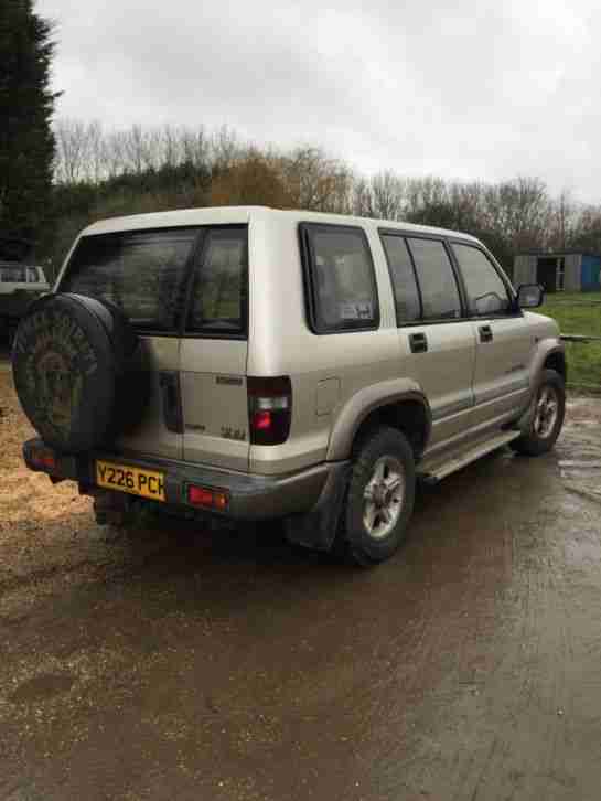 Isuzu trooper