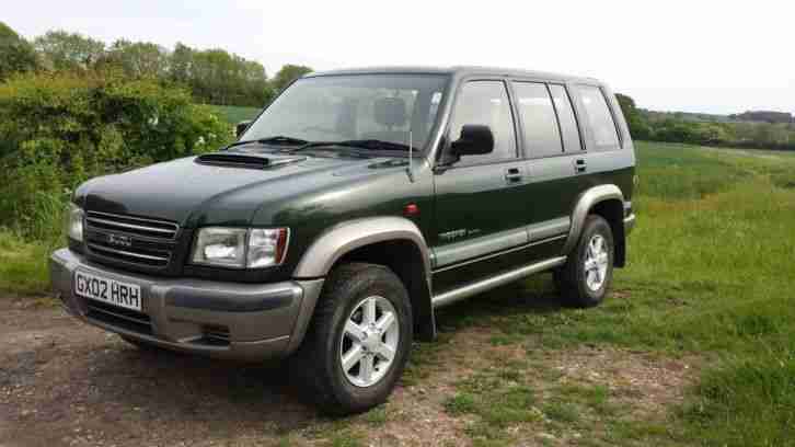 Isuzu Trooper 3.0. Isuzu car from United Kingdom