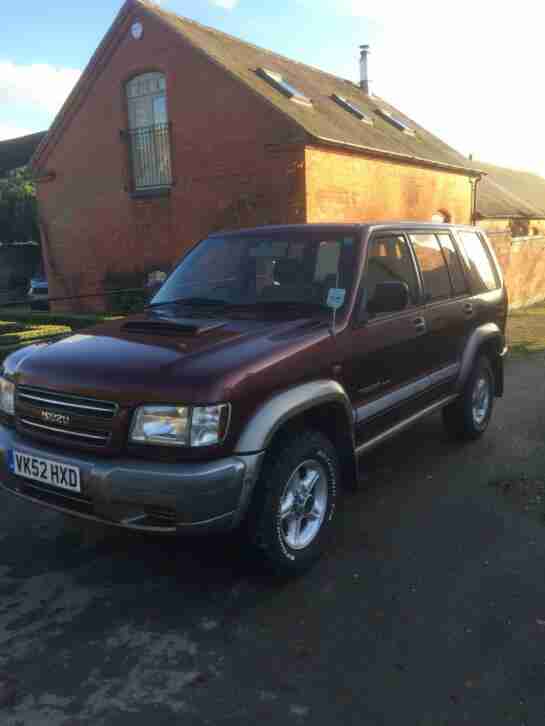 Isuzu Trooper 3.0. Isuzu car from United Kingdom