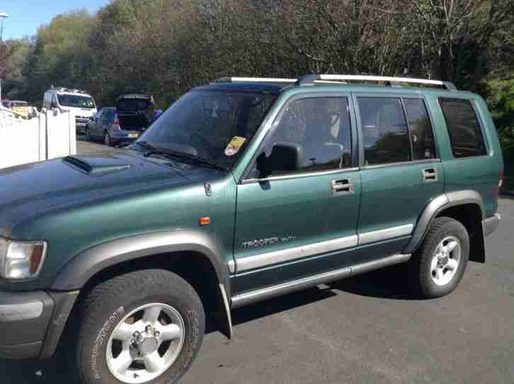 Isuzu Trooper 3.0. Isuzu car from United Kingdom