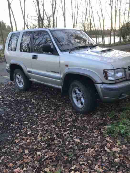 Isuzu trooper 30 td