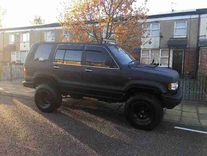 Isuzu trooper bighorn 3.1Tdi (Monster Truck)