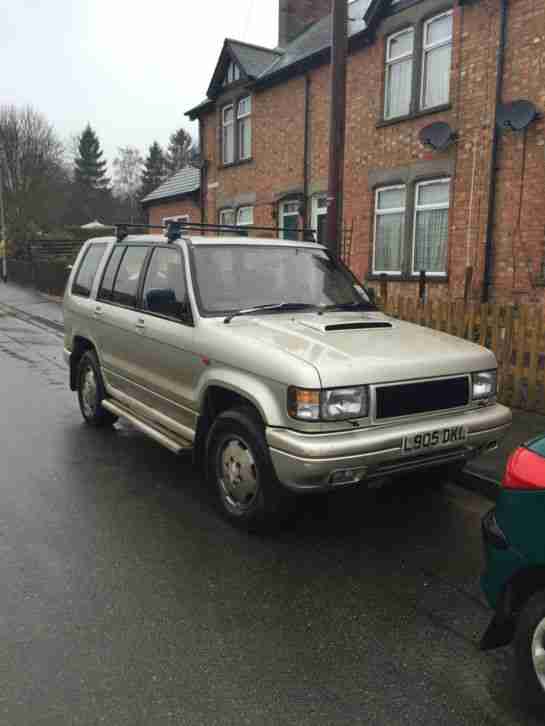 Izuzu Trooper 3.2 v6 7 seater 4x4 auto vauxhall monterey 4 brand new tyres