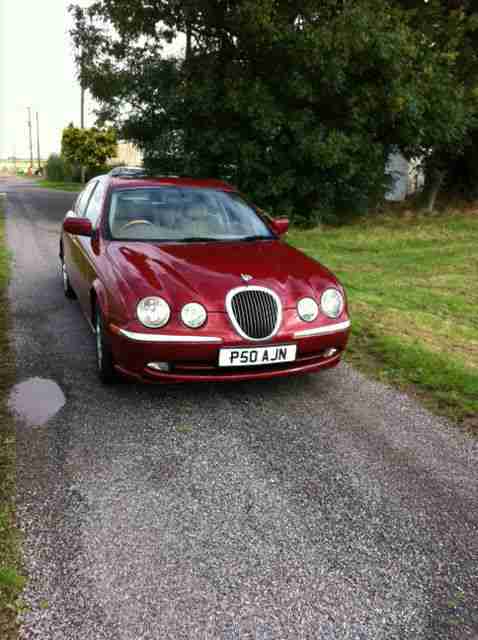 JAGUAR S-TYPE V6 SE AUTO RED