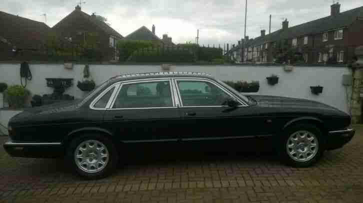 JAGUAR X TYPE 2.2 SPORT TURBO DIESEL 5 DOOR ESTATE METALLIC PAINT