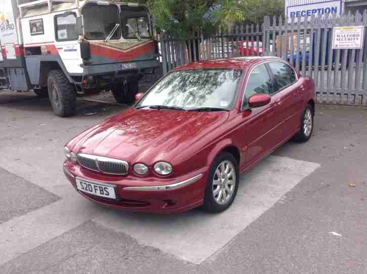 X TYPE 2.5 V6 SE RED 2002 PRIVATE