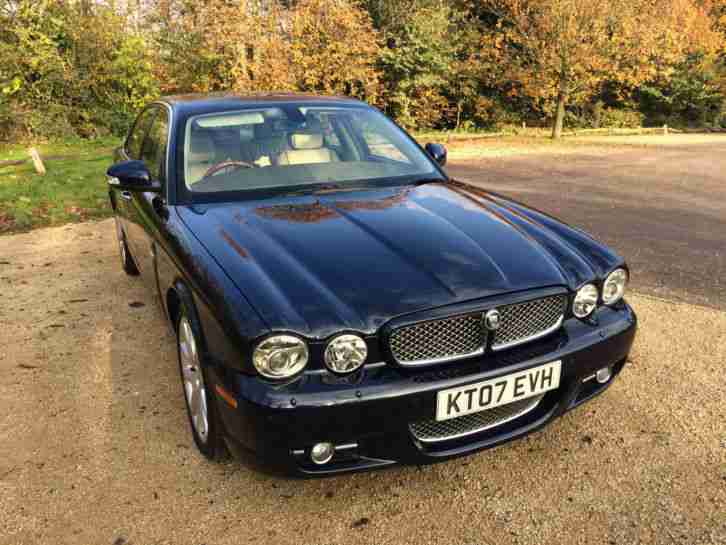 JAGUAR XJ SOVEREIGN V6 TDVI AUTOMATIC TOP OF THE RANGE LOOKS AND DRIVES SUPERB