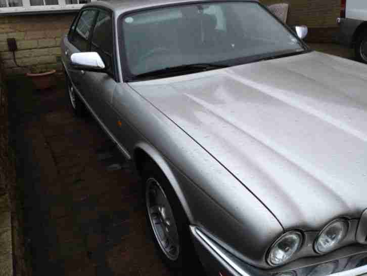 XJ SPORT V8 AUTO SILVER 1998 11months