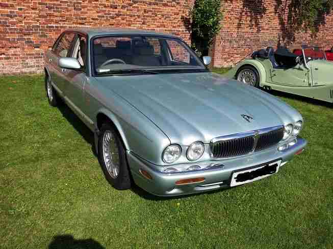 JAGUAR XJ8 73K miles stunning condition