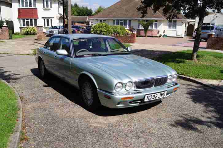 JAGUAR XJ8 AUTO