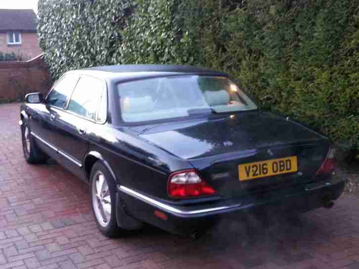 JAGUAR XJ8 SPORT 3.2 V8 AUTO BLACK 1999 NO RESERVE MOT Till 2015