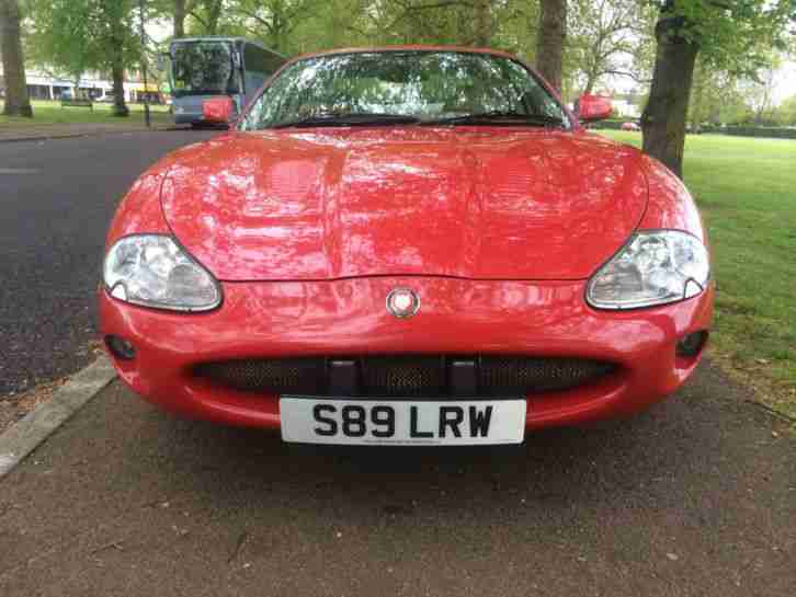 JAGUAR XKR rare colour, stunning car 12 months mot fsh grab a bargain xk8 370bhp