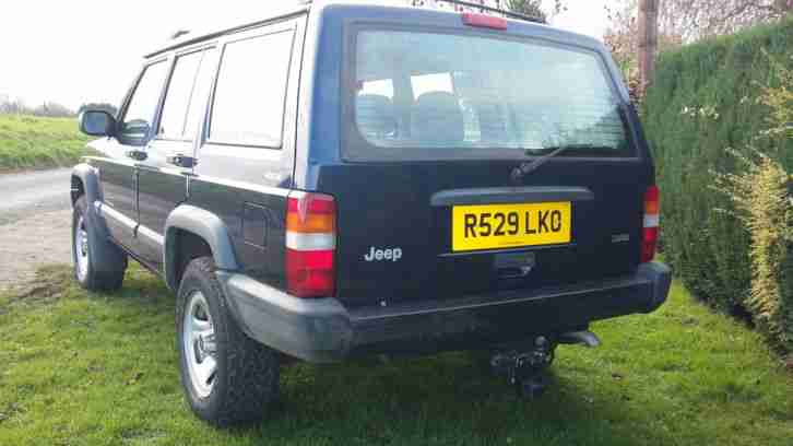 JEEP CHEROKEE 98 R REG SPARES OR REPAIR STARTS MOT AUGUST 16 111'000 DIESEL