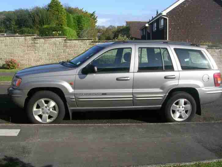 JEEP GRAND CHEROKEE. 4LTR AUTO. 2002.