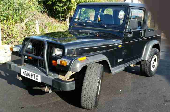 JEEP WRANGLER 2.5L - BLACK - WITH HARD & SOFT TOP