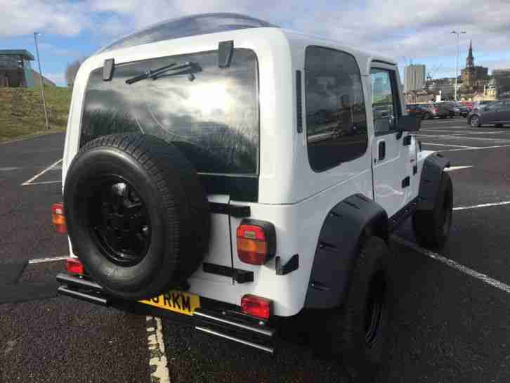 JEEP WRANGLER YJ 4.0 FULLY RESTORED