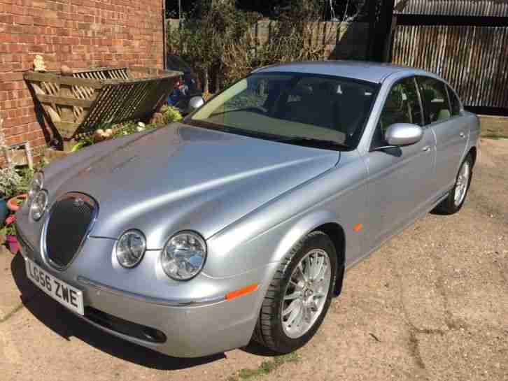 Jaguar S Type 4.2 V8 SE Auto Low Mileage With Jaguar History