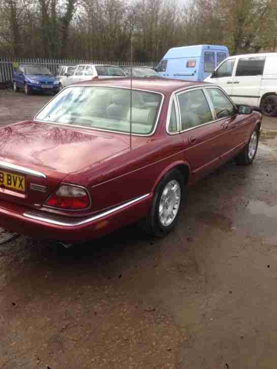 Jaguar Sovereign 4.0 V8