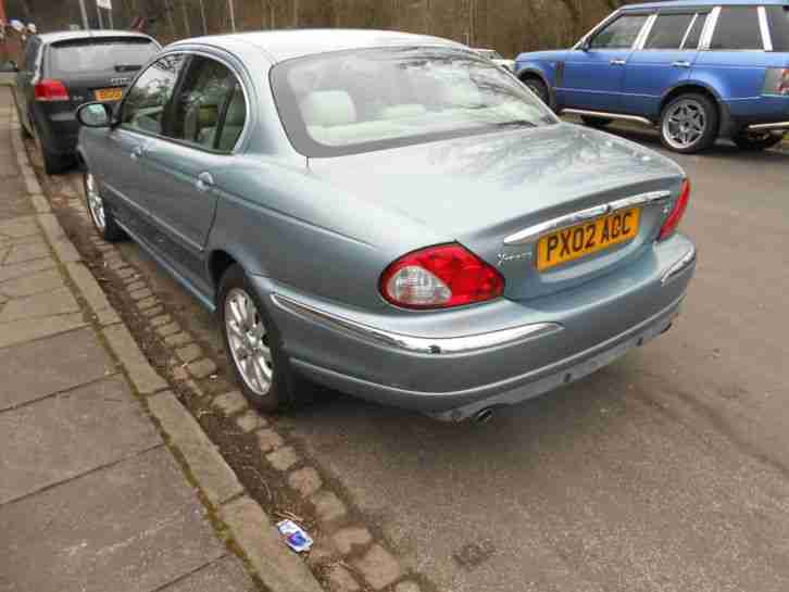 Jaguar X-TYPE 2.5 V6 SE (2002)