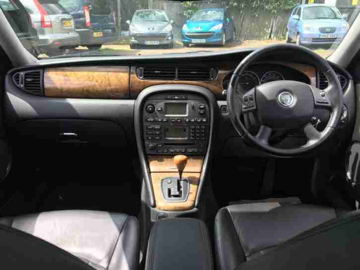 Jaguar X-TYPE 2.5 V6 auto SE *** Full history***