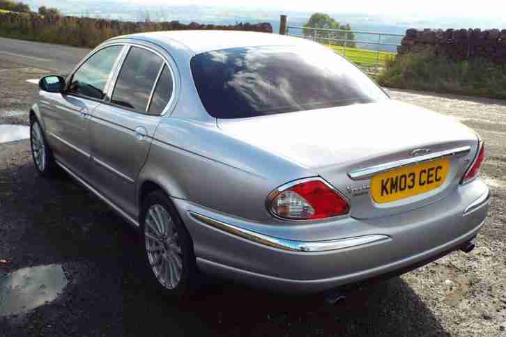 Jaguar X-TYPE 2.5 V6 auto SE