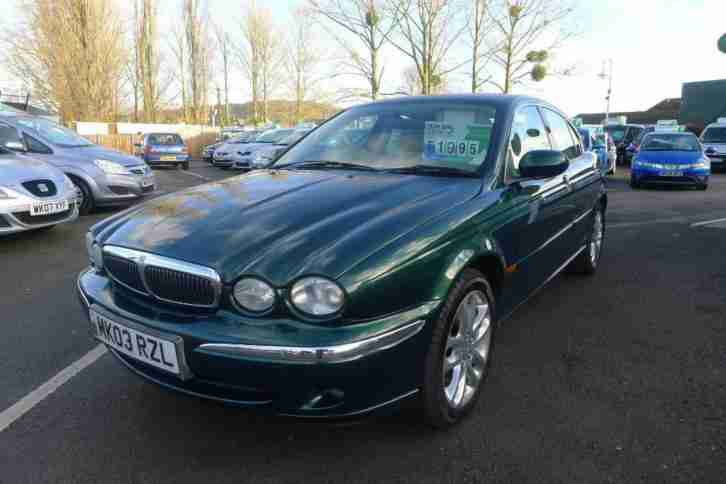 Jaguar X Type 2.1 Classic Saloon 4d 2099cc