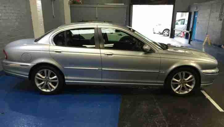 Jaguar X-Type 2.2D SE