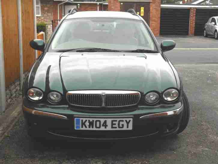 X Type 2.5 litre Manual Estate FULL 12