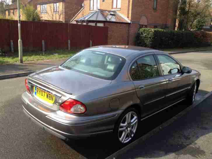 Jaguar X Type Sport 2.2 TDCI with Aruba alloys - Metallic grey & half leather