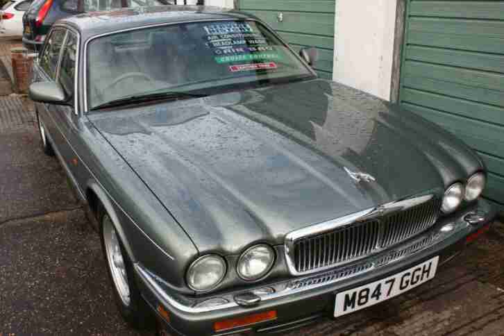 XJ6 4.0 Sovereign X300 LWB Jade