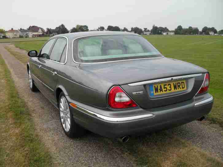 Jaguar XJ6 AUTOMATIC SE ** SAT NAV **