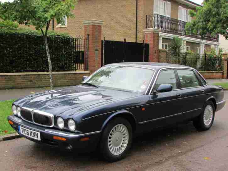 Jaguar XJ8 3.2 V8 - ONLY 55,000 Miles Excellent Condition. New Headlining