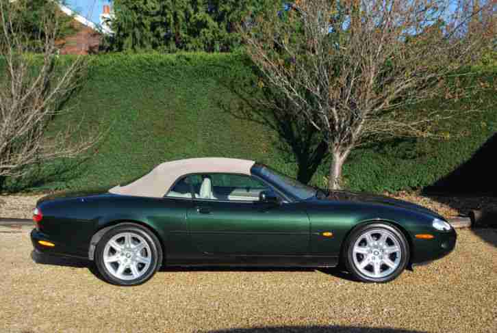 Jaguar XK8 4.0 Auto Convertible V8 British Racing Green with Ivory Leather