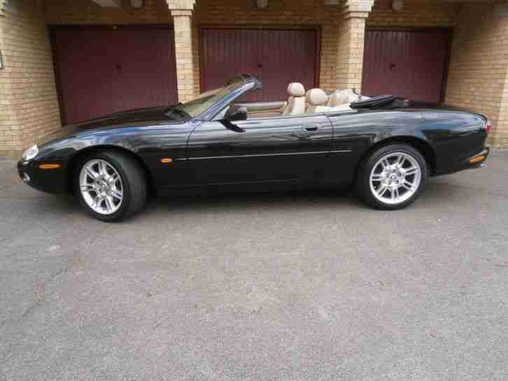 Jaguar XK8 Convertible