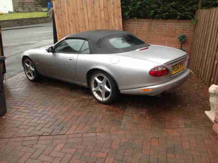 XKR 4.2 auto CONVERTIBLE Supercharged