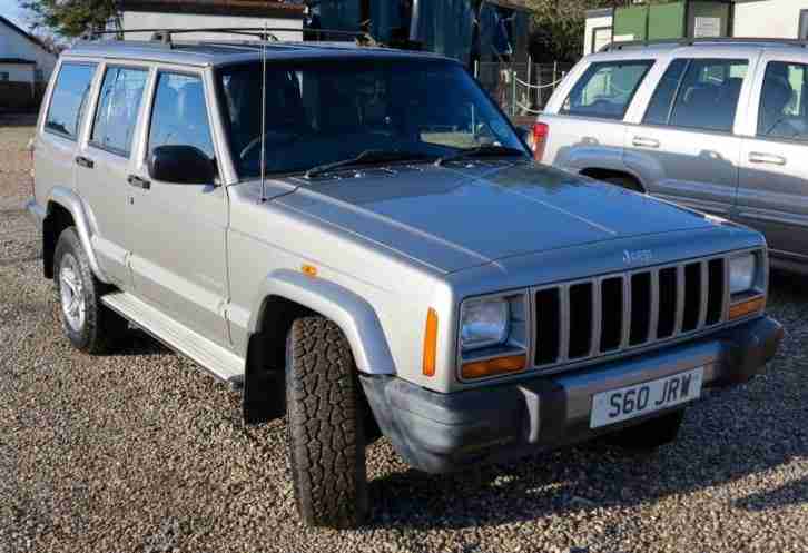 Jeep Cherokee 60 Anniversary Edition