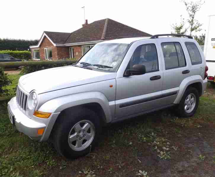 Jeep Cherokee Sport 2.8 CRD Auto