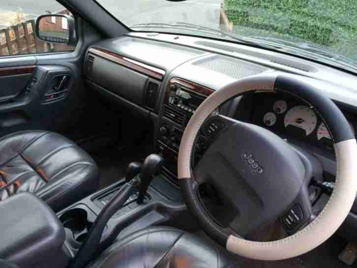 Jeep Grand Cherokee 4.7L V8 - Fantastic condition and low mileage