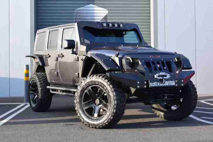 Wrangler 2.8CRD Auto 4dr Black Mountain