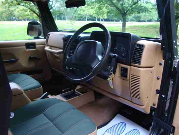 Jeep Wrangler 4.0 Sahara Hard Top 3drra