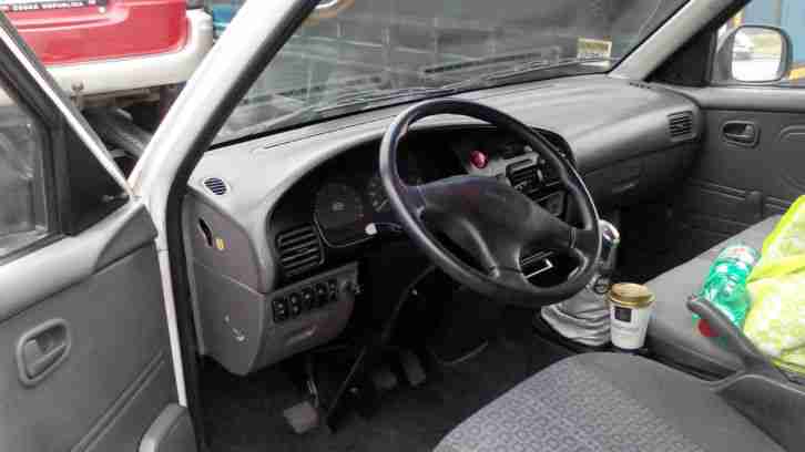 KIA PREGIO 2.7 DIESEL L H D left hand drive 2000 9 seats !!!!!