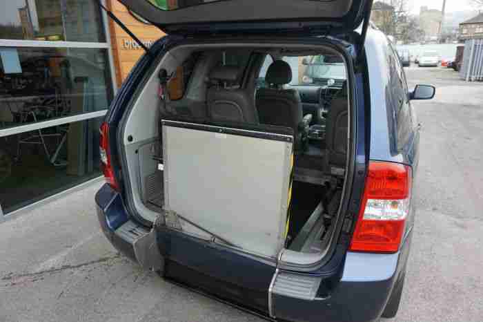 KIA SEDONA 2.9CRDi AUTO TS CENTRO REAR RAMP WHEELCHAIR ACCESSIBLE VEHICLE WAV