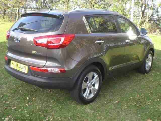 KIA SPORTAGE 2 2011 Petrol Manual in Brown