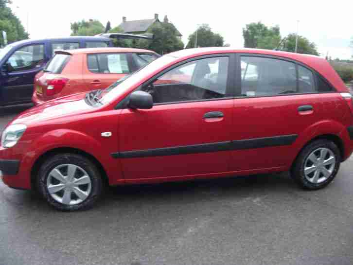 Kia Rio 1.5CRDi Zapp! DIESEL 6 SERVICE STAMPS AIR CONDITIONING MOT JUNE 2016