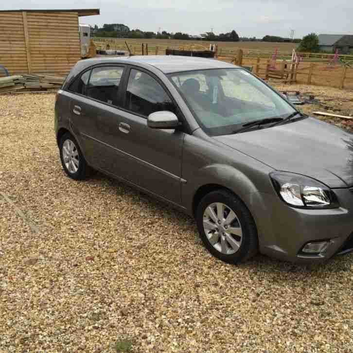 Kia Rio Graphite 1.4 2010 60 plate